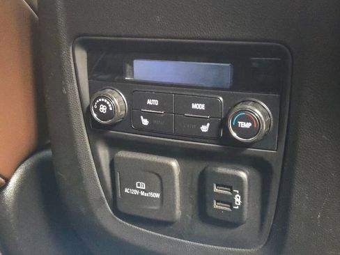 Used 2018 Buick Enclave Avenir image 12