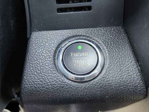 Used 2015 Ford F150 Lariat image 8