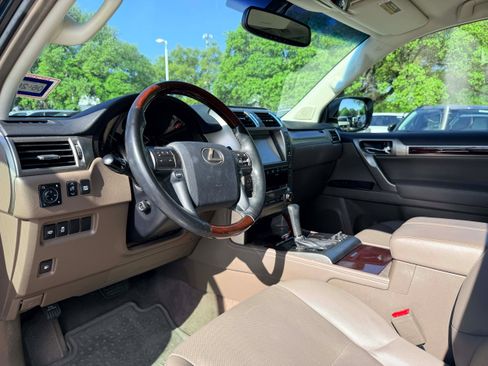 Used 2019 Lexus GX 460 Premium AWD/4WD image 11