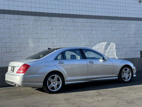 Used 2013 Mercedes-Benz S 550 4MATIC w/ Sport Pkg image 16