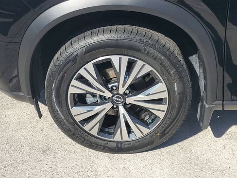Certified 2023 Nissan Rogue SV FWD image 10