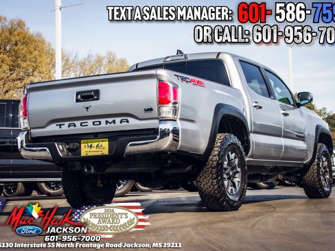 Used 2022 Toyota Tacoma TRD Off-Road image 7