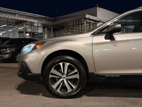 Used 2018 Subaru Outback 2.5i Limited image 10