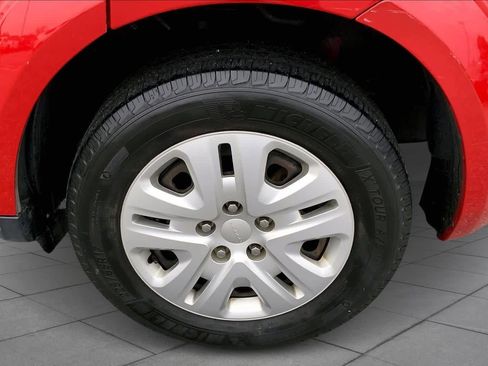 Used 2018 Dodge Journey SE image 9