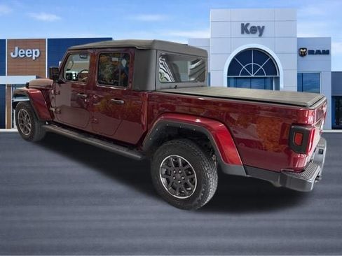 Used 2022 Jeep Gladiator Overland w/ Trailer Tow Package AWD/4WD image 4