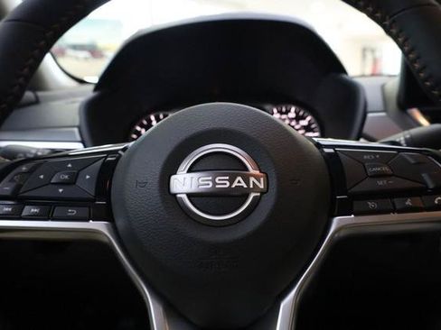 New 2026 Nissan Altima 2.5 SR FWD image 9