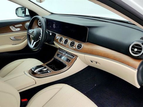 Used 2020 Mercedes-Benz E 350 4MATIC Sedan w/ Parking Assistance Package image 24