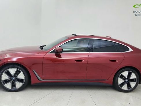 Used 2025 BMW i4 xDrive40i w/ M Sport Package AWD/4WD image 3