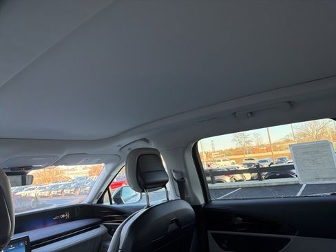 New 2026 Lincoln Nautilus Reserve image 8