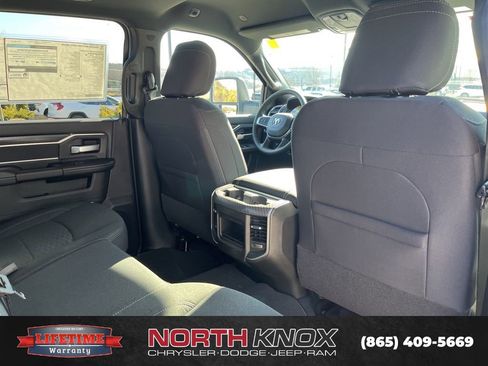 New 2026 RAM 2500 Big Horn AWD/4WD image 25