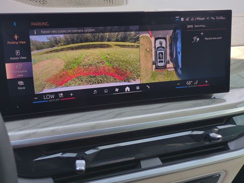 Certified 2025 BMW X7 xDrive40i w/ Executive Package AWD/4WD image 25
