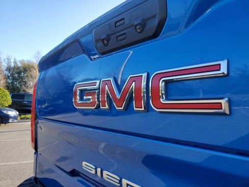 Used 2024 GMC Sierra 1500 AT4X image 6