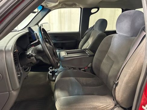 Used 2005 Chevrolet Silverado 2500 LS w/ Heavy-Duty Power Package image 18