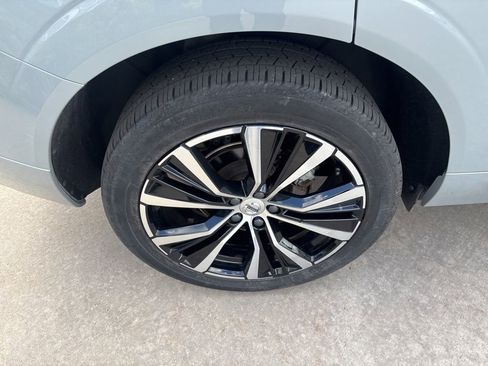 Certified 2024 Volvo XC60 B5 Plus AWD/4WD image 13
