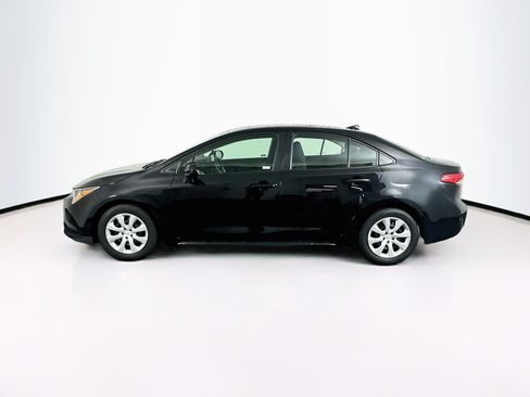 Used 2025 Toyota Corolla LE FWD image 4