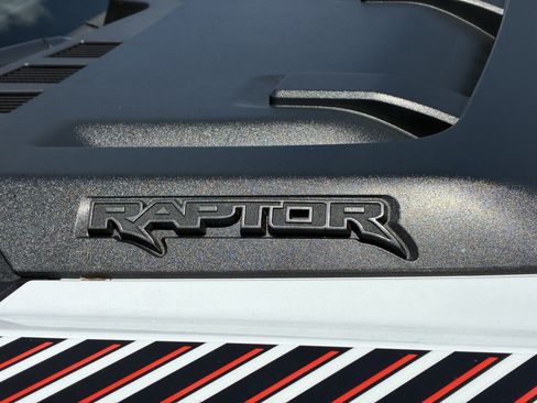 Used 2025 Ford F150 Raptor AWD/4WD image 7
