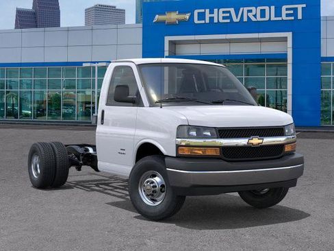 New 2026 Chevrolet Express 3500 w/ Ambulance Package RWD image 31