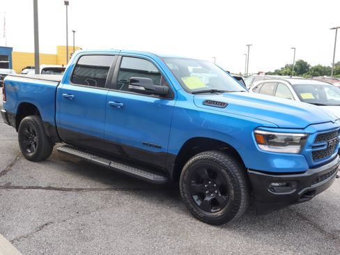 Used 2022 RAM 1500 Big Horn AWD/4WD image 3