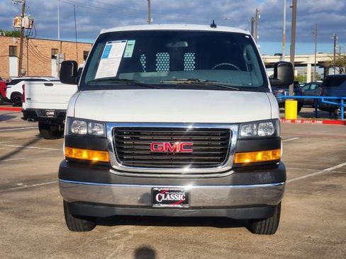 Used 2024 GMC Savana 2500 Work Van w/ Driver Convenience Package image 2
