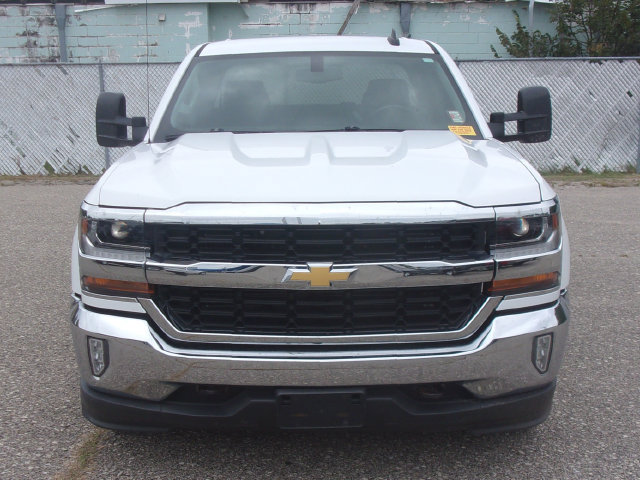 Used 2018 Chevrolet Silverado 1500 LT w/ All Star Edition AWD/4WD image 2
