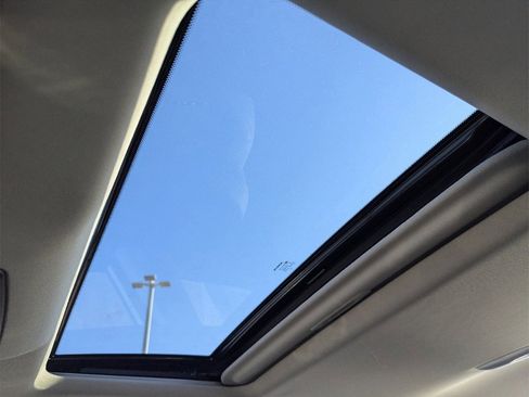 New 2025 Nissan Altima 2.5 SL image 16