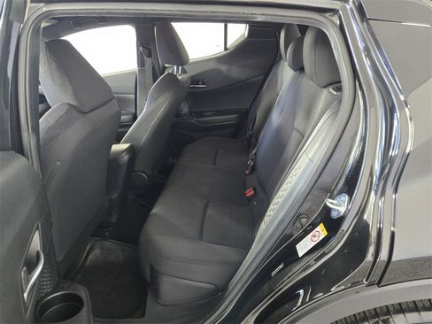 Used 2019 Toyota C-HR LE image 7