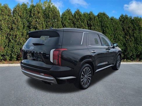 Used 2023 Hyundai Palisade Calligraphy image 4