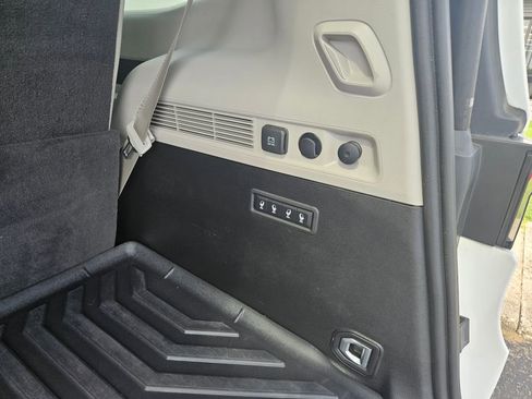 Used 2022 Jeep Wagoneer Series III w/ Convenience Group I AWD/4WD image 22
