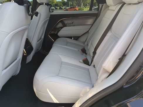 Certified 2025 Land Rover Range Rover Sport AWD/4WD image 21