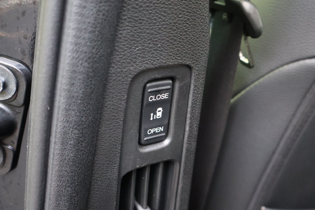 Used 2025 Honda Odyssey EX-L image 46