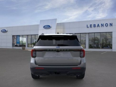 New 2026 Ford Explorer Active RWD image 6