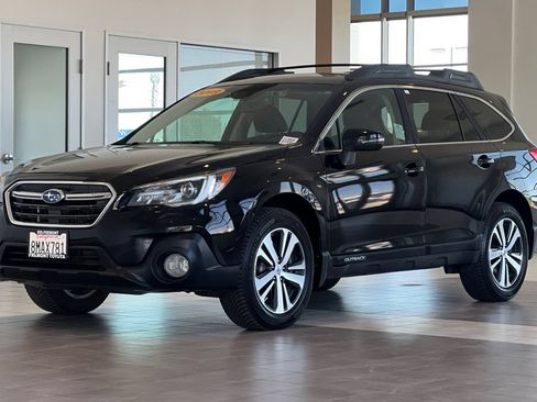 Used 2019 Subaru Outback 3.6R Limited AWD/4WD image 8