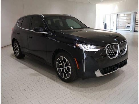 Used 2025 BMW X3 xDrive30i AWD/4WD image 8