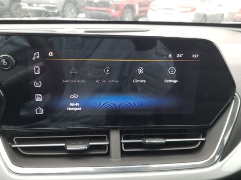 New 2026 Chevrolet Trax LT w/ Sunroof Package image 17