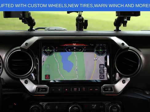 Used 2019 Jeep Wrangler Unlimited Sahara w/ Cold Weather Group AWD/4WD image 17