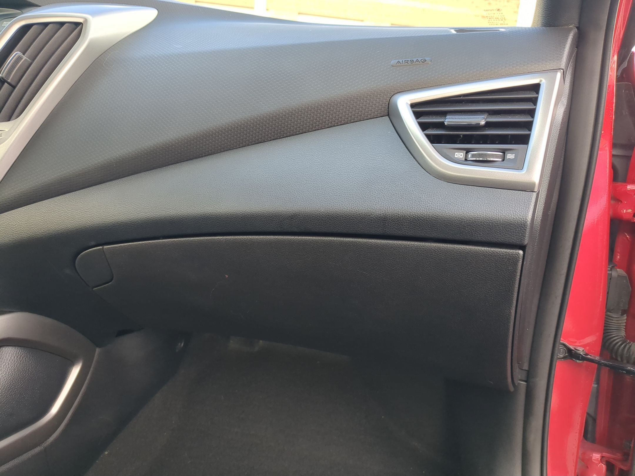 Used 2016 Hyundai Veloster w/ Option Group 03 FWD image 29
