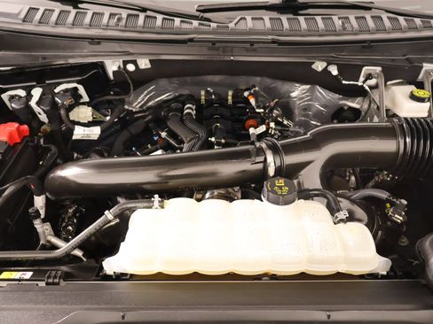 Used 2025 Ford Expedition Active AWD/4WD image 22