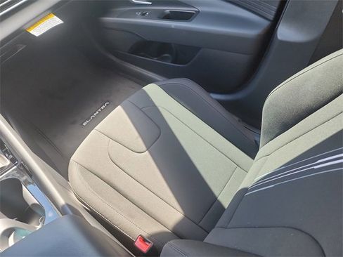 New 2025 Hyundai Elantra Blue image 13
