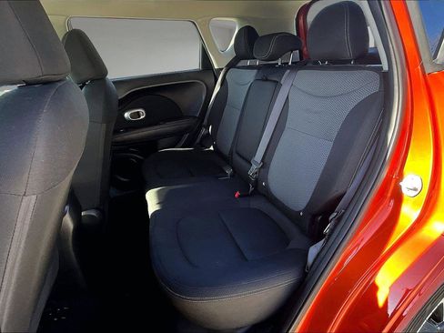 Used 2018 Kia Soul + image 26