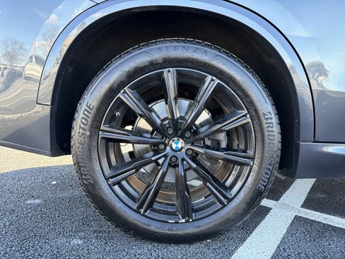 Used 2021 BMW X5 xDrive40i w/ M Sport Package image 36