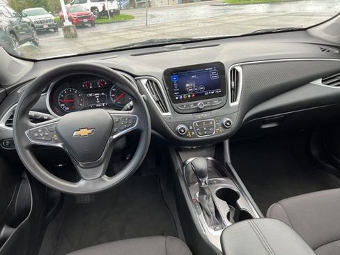 Used 2024 Chevrolet Malibu LT image 58