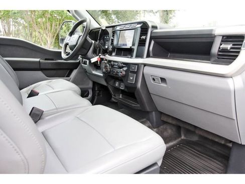 Used 2023 Ford F250 XL w/ 360-Degree Camera Package AWD/4WD image 7