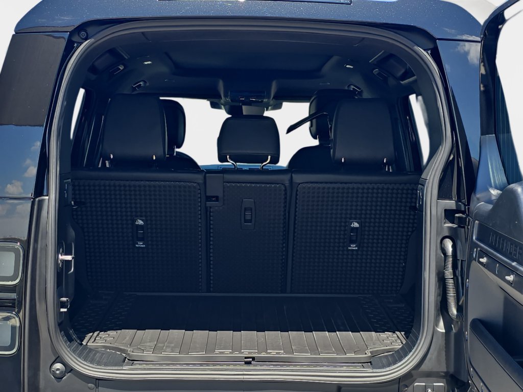 New 2026 Land Rover Defender 110 S AWD/4WD image 12