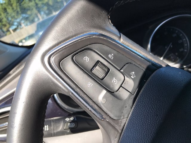 Used 2020 Buick Encore GX Preferred w/ Sport Touring Package FWD image 31