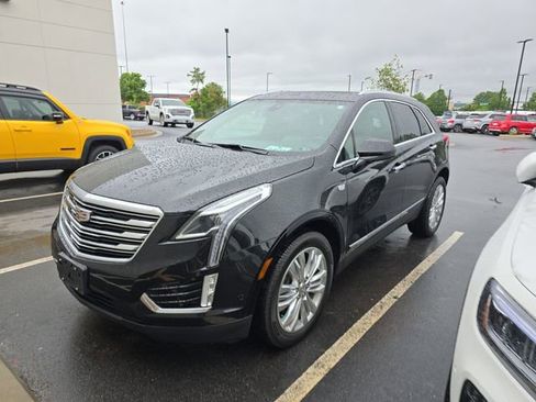 Used 2019 Cadillac XT5 Premium Luxury w/ Driver Assist Package AWD/4WD image 4