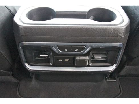 Used 2020 GMC Sierra 1500 SLT RWD image 15