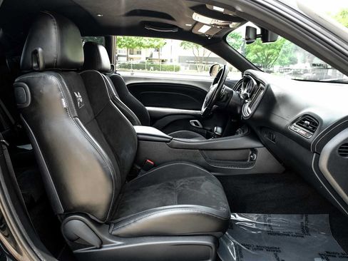 Used 2021 Dodge Challenger R/T Scat Pack RWD image 30