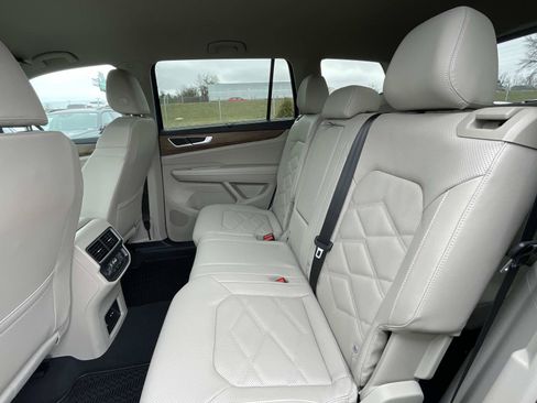 New 2026 Volkswagen Atlas SE FWD image 12