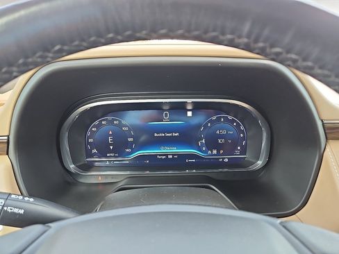 Used 2022 Chevrolet Tahoe Premier AWD/4WD image 29