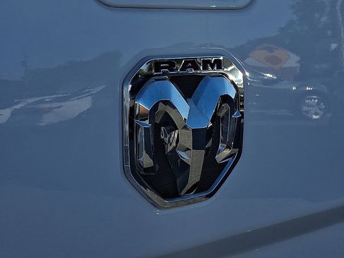 Used 2021 RAM 2500 Big Horn image 30